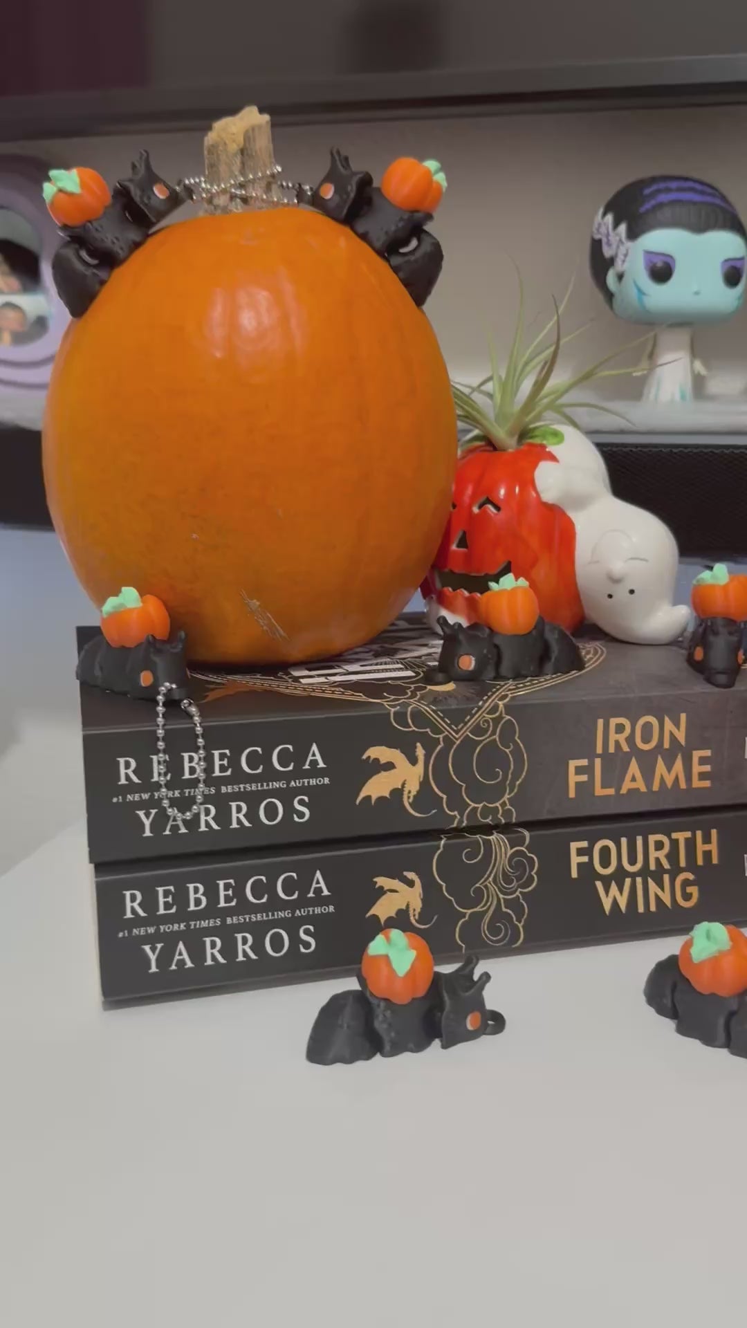 Cozy Creeps — Pumpkin Snails