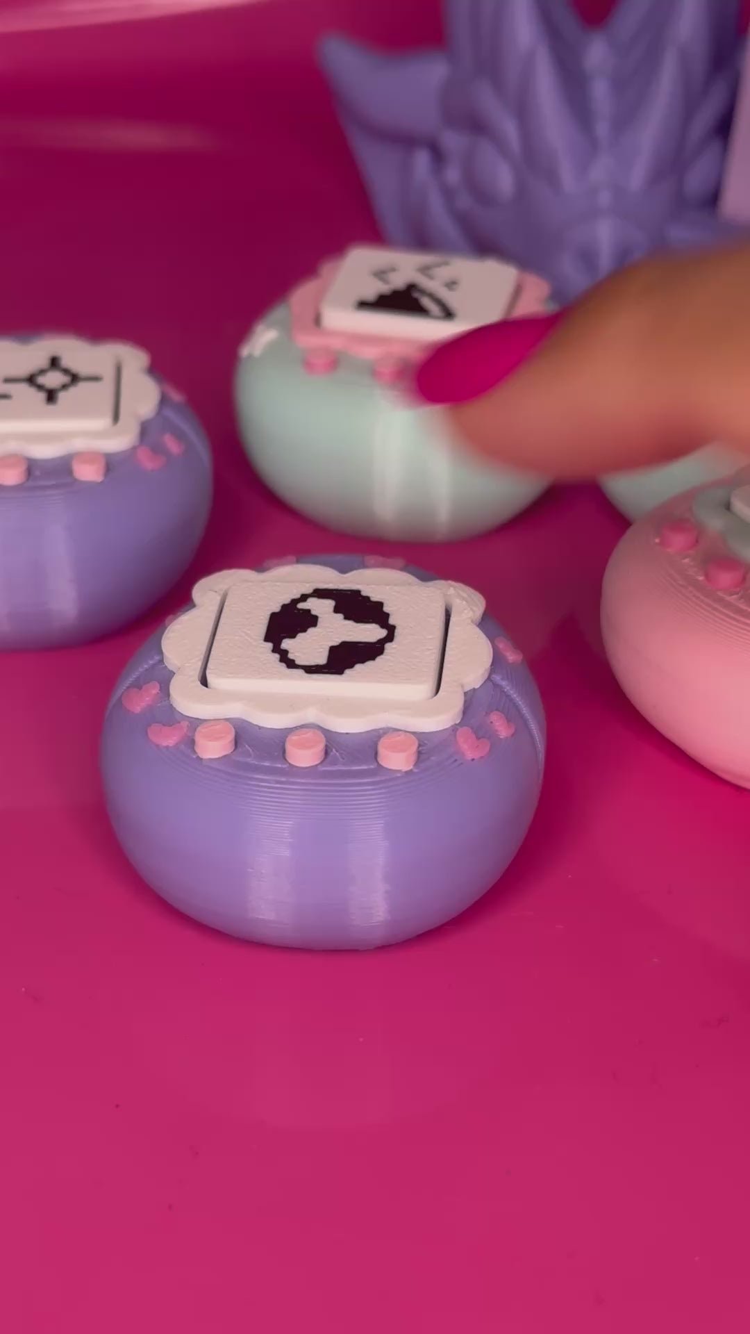 Tamagotchis Clicker (Poly Pocket Colors)